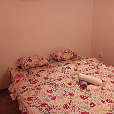 Lux Apartament In The Bubble Of Piata Romana Bukarest Exterior foto