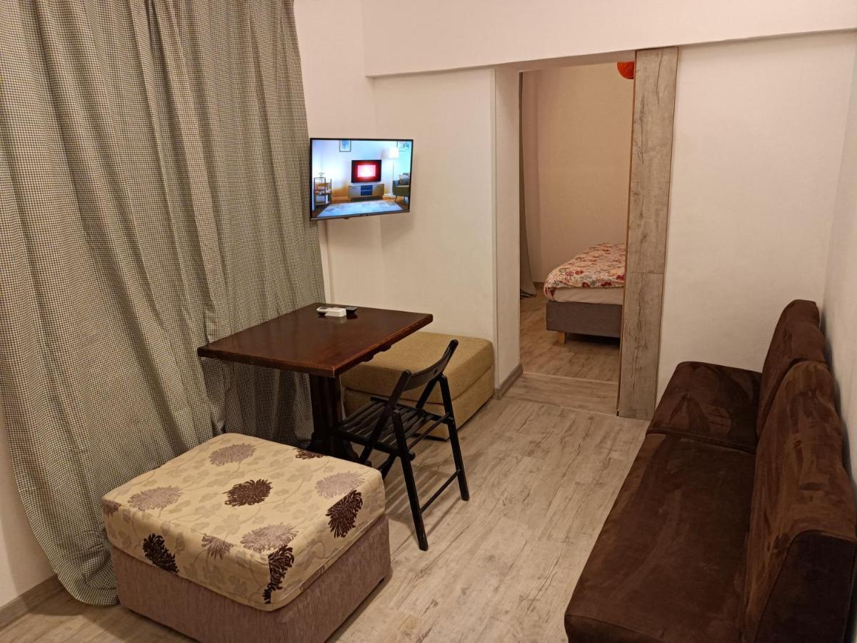 Lux Apartament In The Bubble Of Piata Romana Bukarest Exterior foto